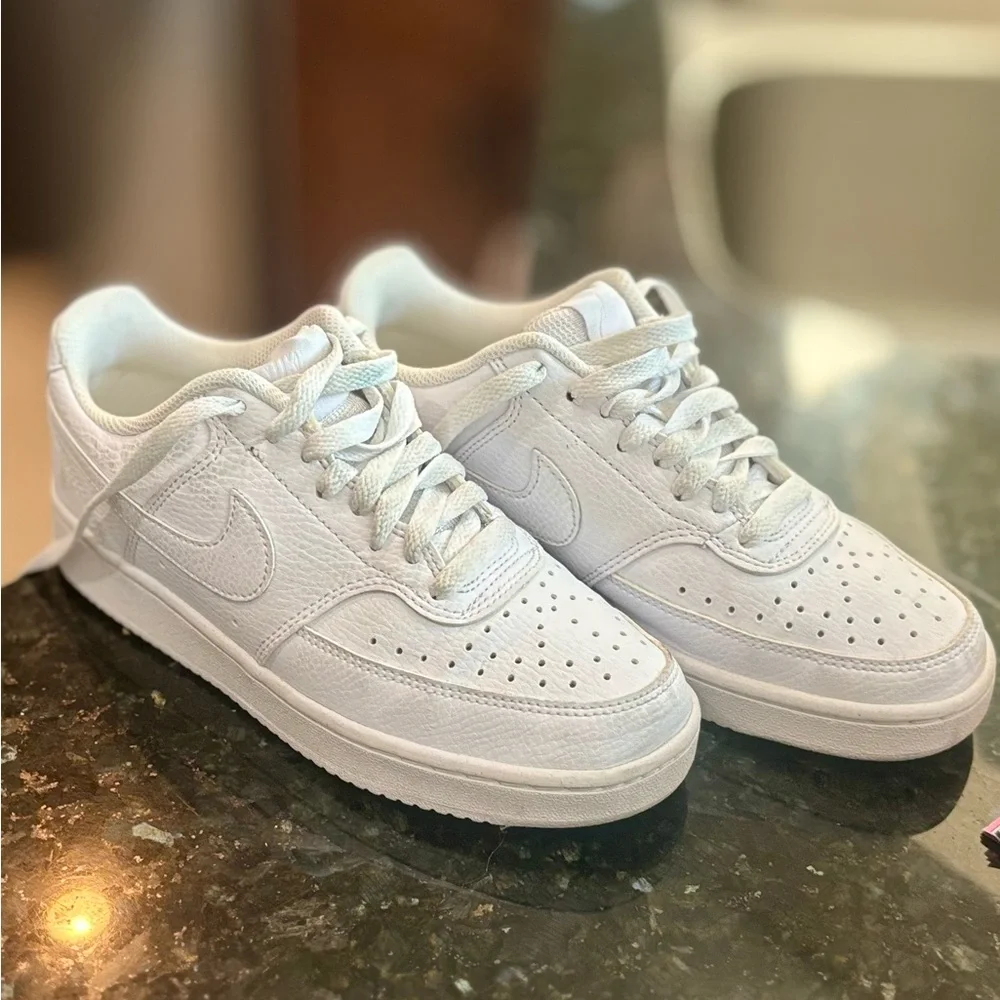 Nike Court Vision Low Sneakers - Women’s Size 6 - White - Picture 6 of 14